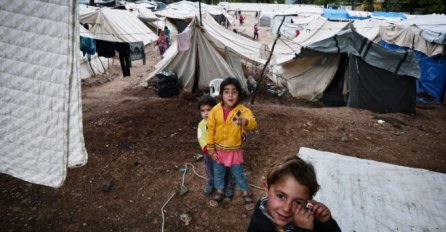 Sirijci zbog očajnih uvjeta i spore birokracije iz Grčke žele da se vrate u Siriju