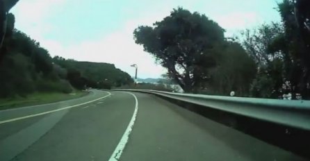 Vozio je biciklo i uživao u pogledu, ali nije mogao ni slutiti šta će se dogoditi u narednim trenucima (VIDEO)