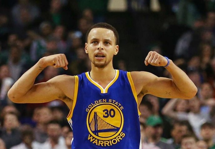 Senzacionalni Steph Curry ponovo oborio rekord po broju trojki