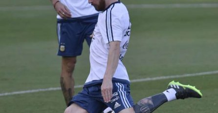 Lionel Messi preko stare tetovaže napravio novu
