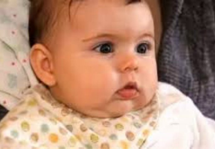 Doktori odbili da liječe ovu malu slatku bebu, a razlog za to je bizaran (VIDEO)