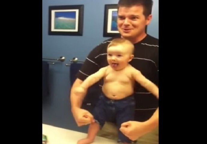Kakav otac takav sin: Njih dvojica su pravi hit na internetu, pogledajte zašto (VIDEO)