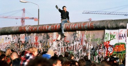Prije tačno 27 godina pao je Berlinski zid 