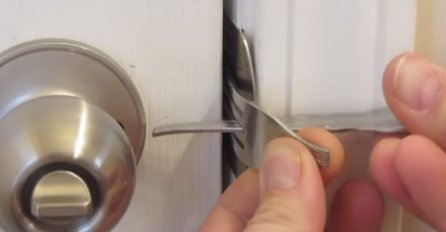Zaboravite na lopove: Pogledajte kako pomoću obične viljuške možete osigurati svoj dom (VIDEO)