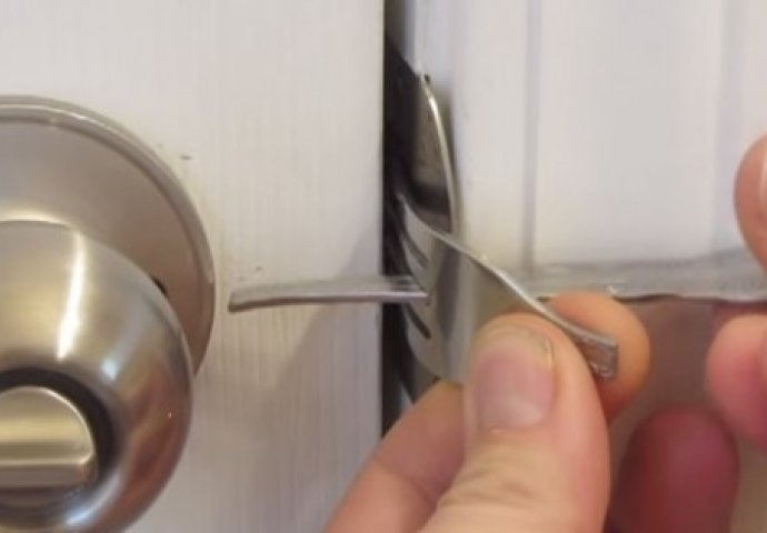 Zaboravite na lopove: Pogledajte kako pomoću obične viljuške možete osigurati svoj dom (VIDEO)