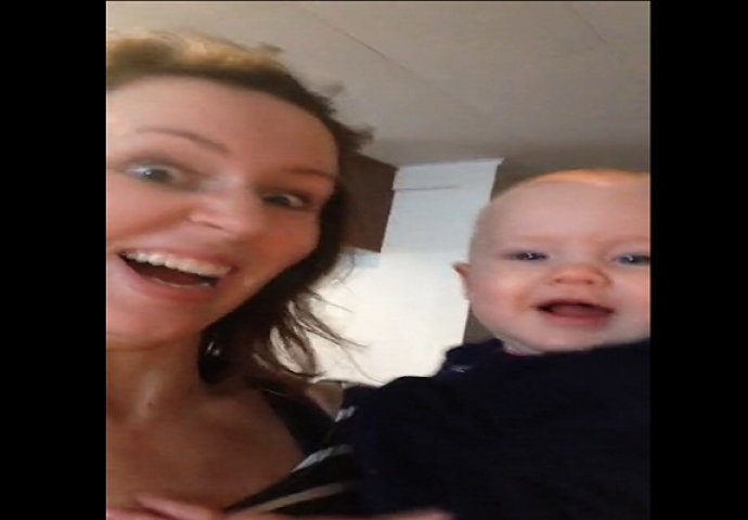 Mama je počela proizvoditi čudne zvukove, a reakcija bebe je genijalna (VIDEO)