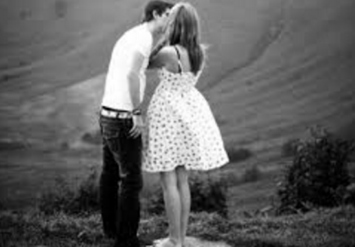 "Pravite se mrtvi": Starinski savjeti o seksu za koje nećete vjerovati da postoje!Možda se i prepoznate (FOTO)