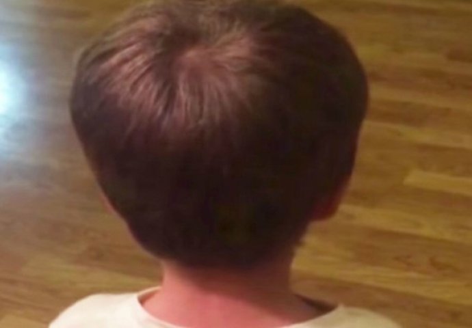 Našao je očev brijač, a kada se okrenuo, smijehu nije bilo kraja (VIDEO)
