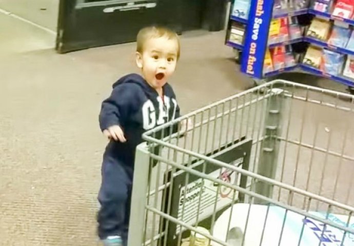 Lutao je po supermarketu, sve dok nije otkrio nešto čudesno! Njegova reakcija je neprcjenjiva!
