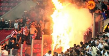 Četnička orgijanja na tribinama Pireja: Do kada će ih UEFA i FIFA tolerirati?