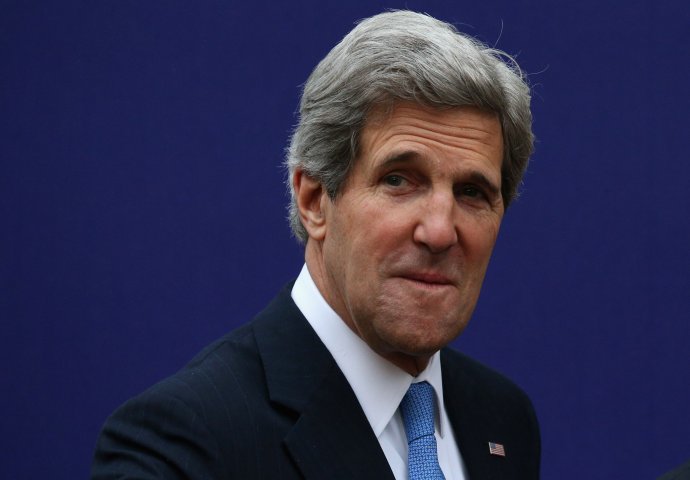 Kerry: Ne vodi se spoljna politika s Twittera