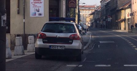 NEPROPISNO PARKIRANJE: Kakvu poruku policija šalje građanima?