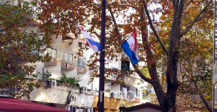 U Mostaru se vijore zastave Herceg-Bosne