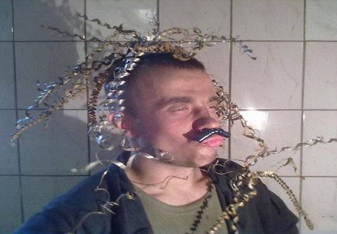 Kad Rusi rade profilne slike: Neukus im je u krvi i jako se ponose time