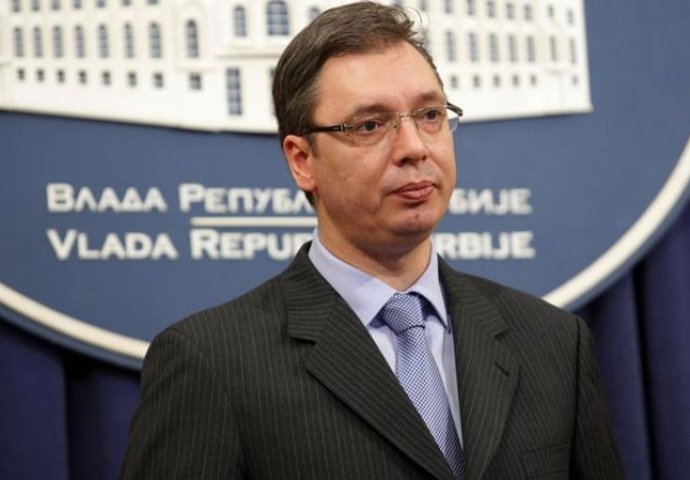 Vučić o protestima vojske: Sram vas bilo - sila, strašna sila 