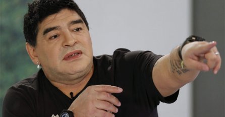 Legendarni Maradona obratio se na emotivan način Đokoviću