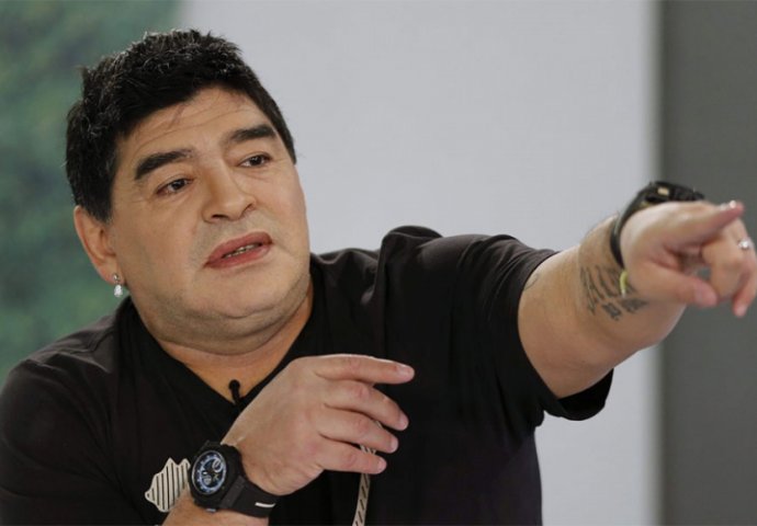 Legendarni Maradona obratio se na emotivan način Đokoviću