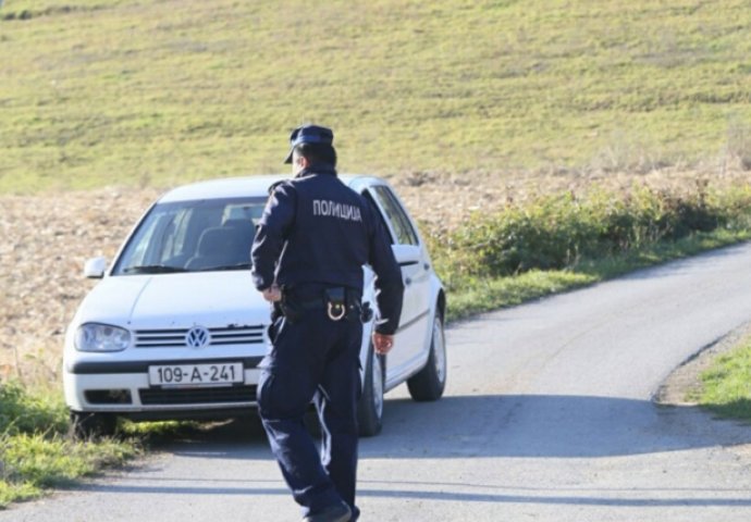 Banjaluka: Policiji prijavljeno da se na Banj brdu nalazi naoružana žena