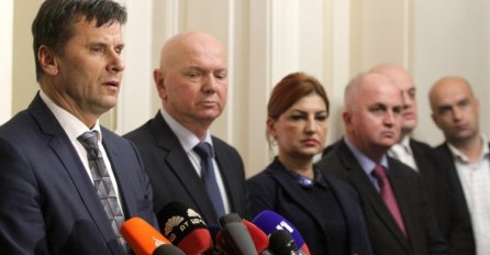 Novalić: Ključne reformske zakone do kraja godine razmotriti u Parlamentu FBiH