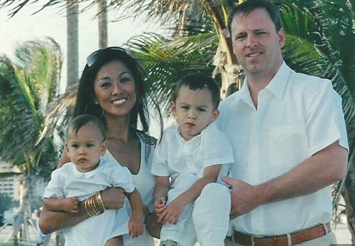 Plastičnom hirurgu supruga služi kao živa lutka: "Stvorio sam sada savršenu ženu"