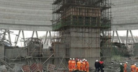 Najmanje 40 poginulih u rušenju platforme rashladnog toranja elektrane u Kini