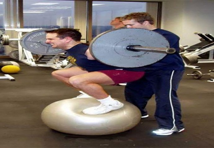 Sve za lajk! Da li biste vi uradili ove stvari zbog fotografije?