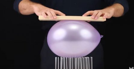 Ako uspijete da napravite ovo čudo sa balonom, onda ste pravi genije! (VIDEO)