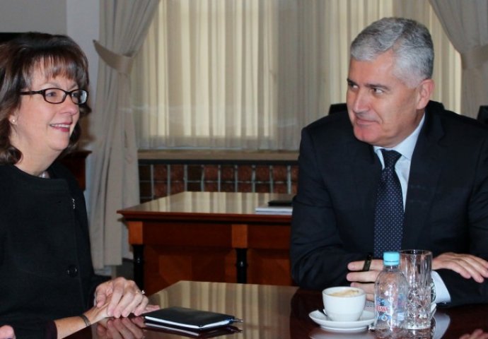Čović se sastao s ambasadoricom SAD-a u BiH