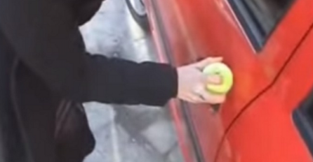 Zakazala joj brava od automobila, a onda je uzela tenisku lopticu i napravila čudo (VIDEO)