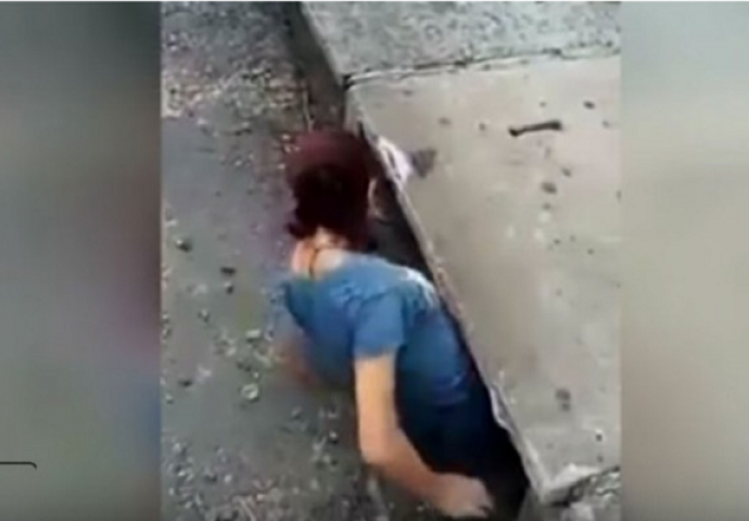 Čula je plač koji dolazi iz kanalizacione cijevi, ono što je pronašla unutra je šokiralo sve (VIDEO)