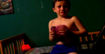 Ovaj dječak ima samo šest godina i plače jer mu ne daju da se oženi (VIDEO)