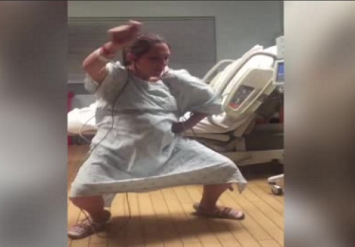 Ova trudna žena se raduje rođenju, ovako ona provodi vrijeme u bolnici čekajući bebu (VIDEO)