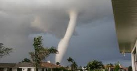 SAD: Tornado do sada odnio pet života