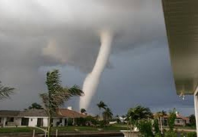 SAD: Tornado do sada odnio pet života