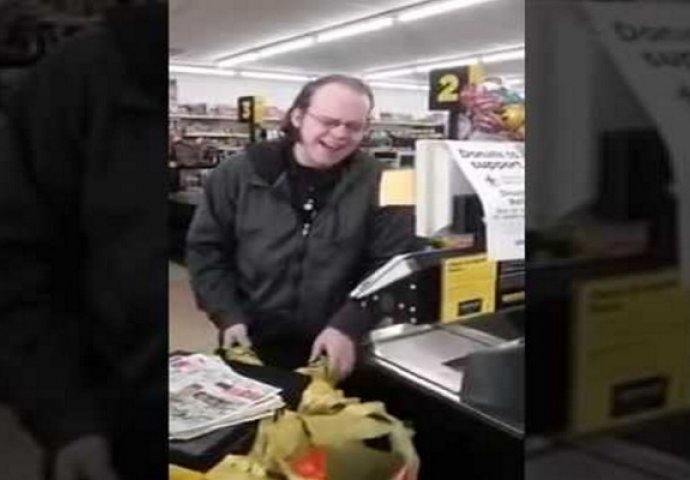 Ovakav glas još niste čuli: On radi u supermarketu, ali kada počne pjevati nastaje ludnica (VIDEO)