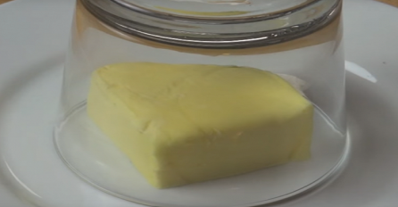 Genijalno: Uz ovaj trik maslac više nikad neće bit ni pretvrd ni premekan (VIDEO)