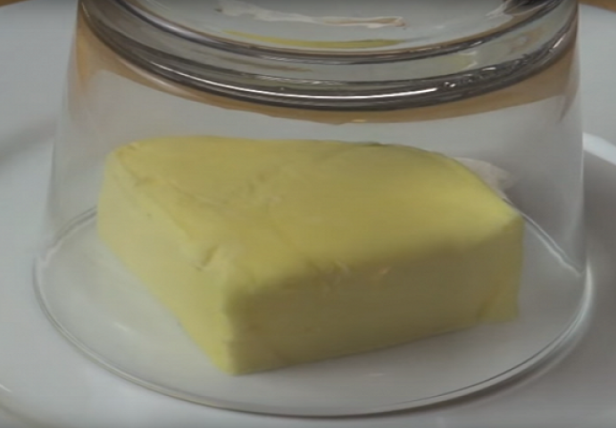 Genijalno: Uz ovaj trik maslac više nikad neće bit ni pretvrd ni premekan (VIDEO)