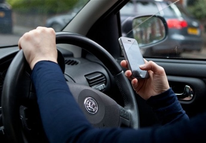 Objavila je status na Facebooku dok se vozila, a onda je doživjela nesreću: Srce će vam puknuti kada vidite šta je napisala!