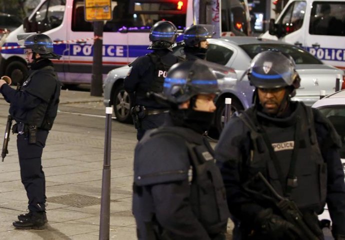Okončana talačka kriza u Parizu: Oslobođeni taoci, napadač pobjegao (FOTO & VIDEO)