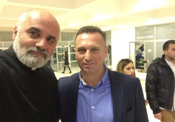 Pater Mandurić s generalom HVO-a koje traži BiH pravosuđe: "Tko god misli da je rat gotov, u zabludi