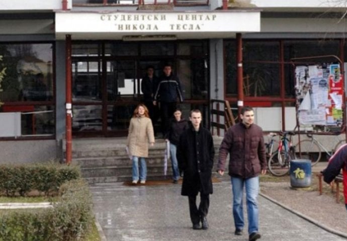 Studenti u Banjalučkom domu "Nikola Tesla" griju se fenom