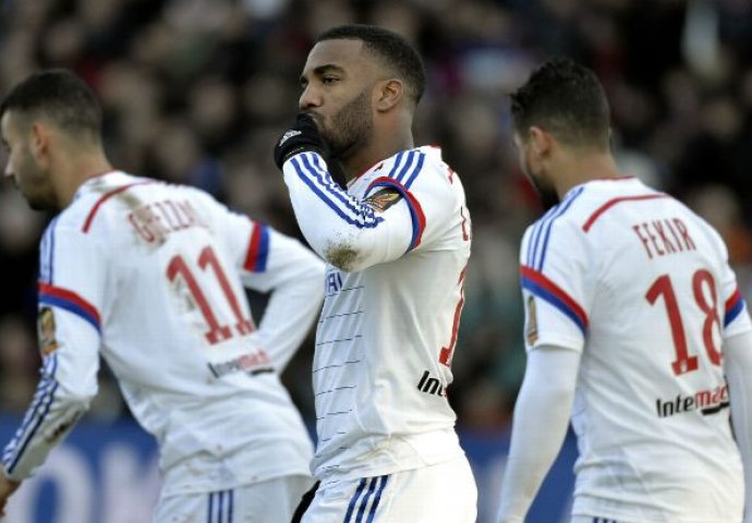 Lacazette: Spreman sam saslušati ponude drugih klubova!