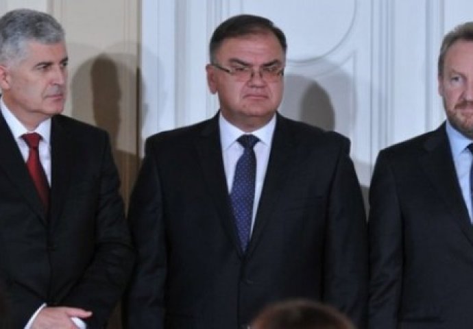 Članovi Predsjedništva BiH primit će danas političke direktore iz PIC-a
