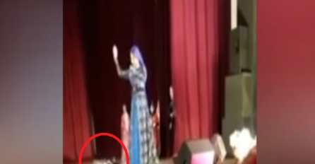 Plesač umro na sceni a pjevačica nastavila da pjeva a publika da aplaudira (UZNEMIRUJUĆI SNIMAK)