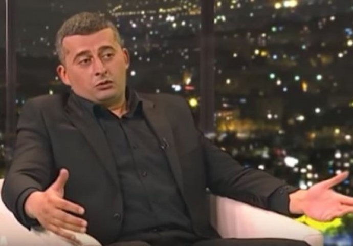 Crnogorski policajac Milo Šćekić zna Kur'an napamet [ VIDEO ]