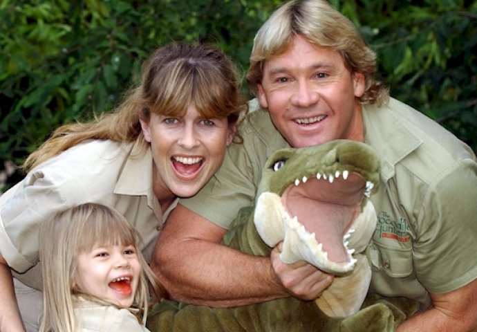 Sjećate li se prelijepe kćerke "lovca na krokodile" Stevea Irwina? Pogledajte kako ona izgleda 10 godina nakon tragične smrti svog oca!