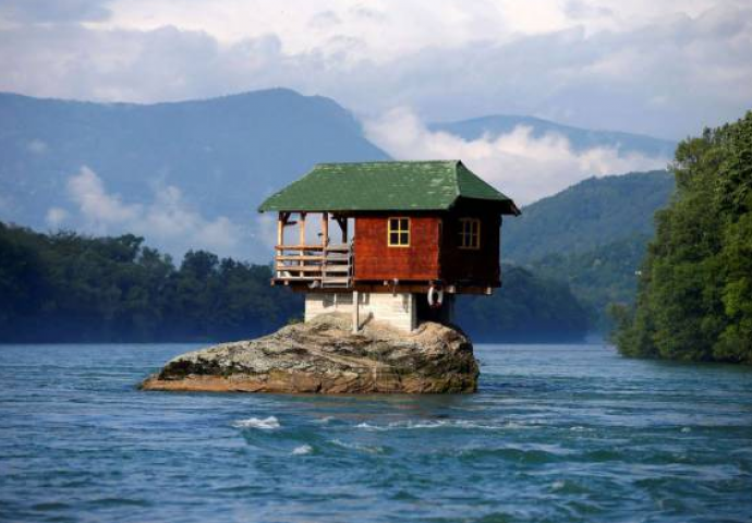 Očaravajuće građevine: Ovo su najneobičnija mjesta za življenje dizajnirana na nevjerovatno maštovit način (FOTO)