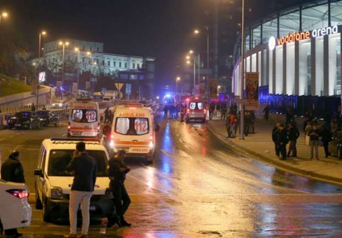 U napadima u Istanbulu ubijen član uprave Besiktasa i zaposlenik fan shopa