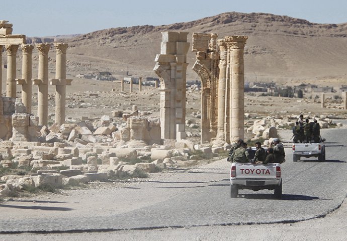 Militanti ISIS-a ipak zauzeli većinu Palmire!?