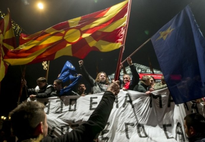 Rezultati izbora u Makedoniji izjednačeni: I konzervativci i socijaldemokrati proglasili su pobjedu